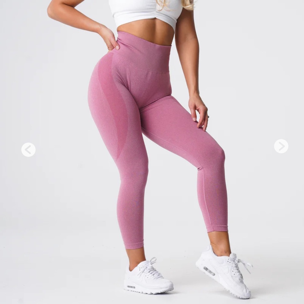 NVGTN Pastel Pink Contour Seamless Leggings